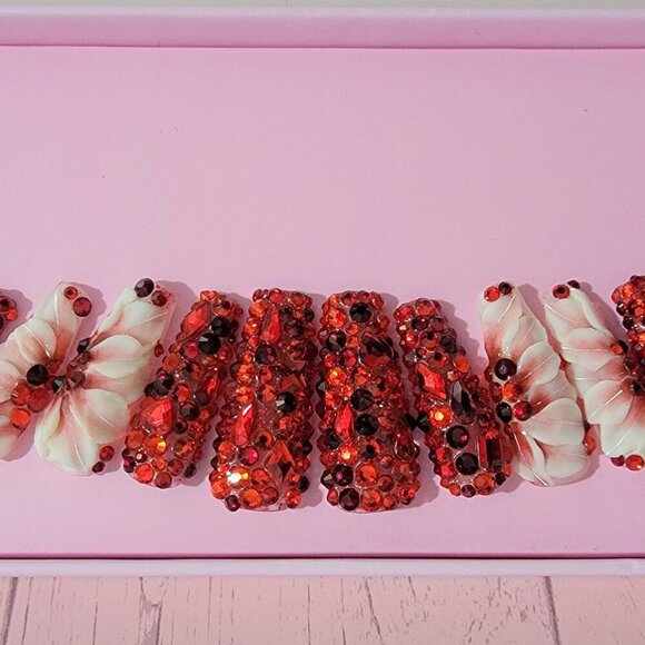 10 pcs Red Rose Victorian Style Fingernails - Picture 7 of 10